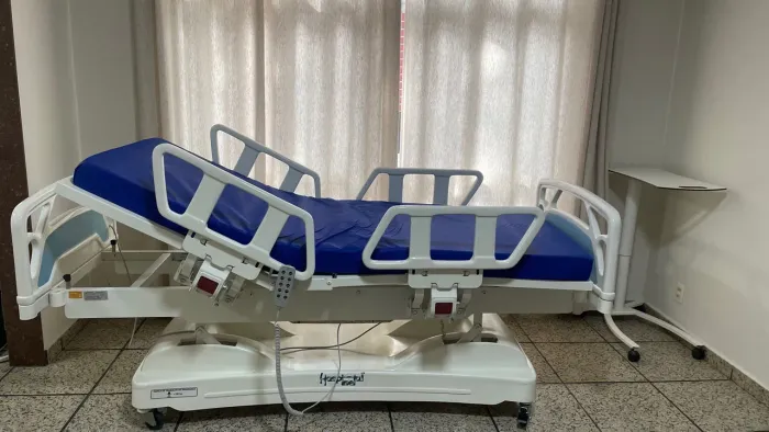 Cama Hospitalar Elétrica 8 Posições com Colchão