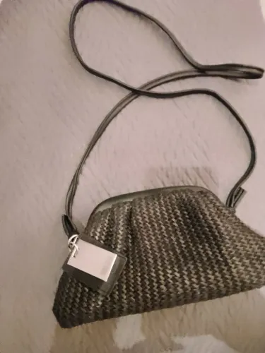 Bolsa preta da santa Lolla 