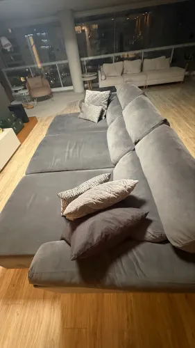 Sofá planejado de Suede grande 