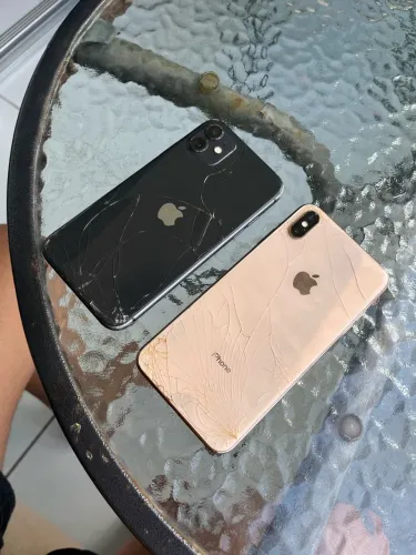 LOTE COM 2 IPHONES ? IPHONE 11 + XS MAX 64GB ? PARA CONSERTO