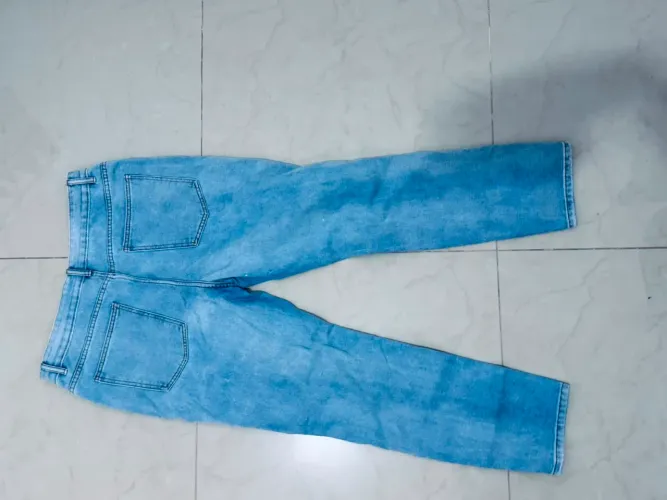 *Calça Jeans Destroyed Nova!*