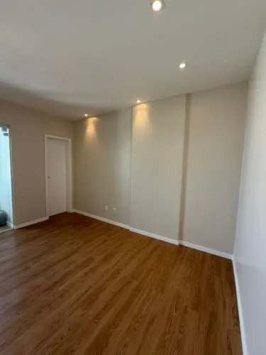 Apartamento 1 quarto reformado|centro| financia| vista rio