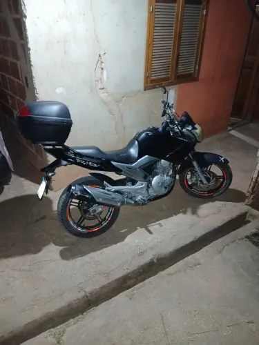 Fazer 250 ano modelo 2012