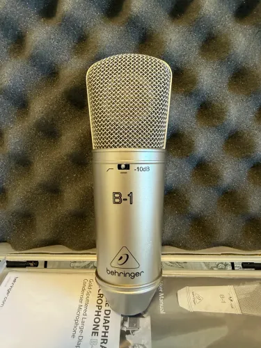 Microfone Behringer B-1 Condensador + Case + Shock Mount (Completo)