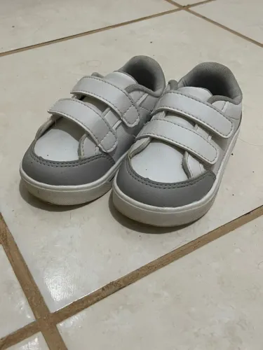 Tenis Masculino de bebê Tamanho 21 (LEIA A DESCRIÇÃO)