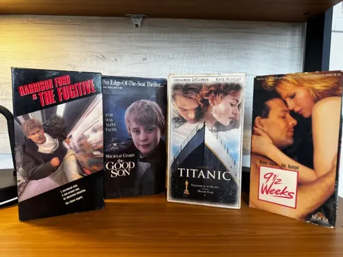 Lote VHS Importados e Titanic Duplo 