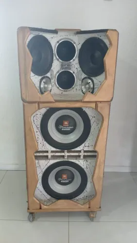  caixa de som bob JBL 