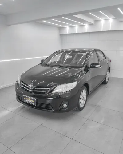 Toyota Corolla Altis 2.0 Flex 16V Aut. 2014