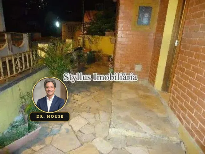 Casa de Vila Ampla com 5 Quartos e Placa Solar no Méier! M68L