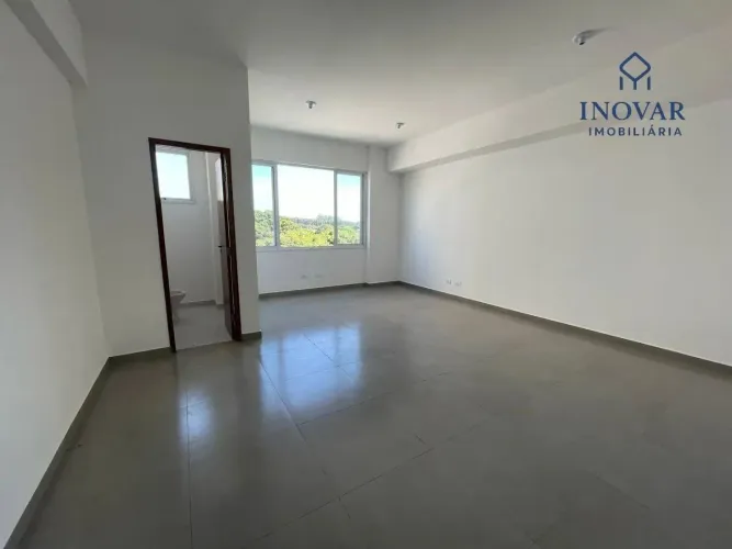 Salas Comerciais p/ locação - 28m² a 150m² - Ed Maria Rosa - Pq. Industrial