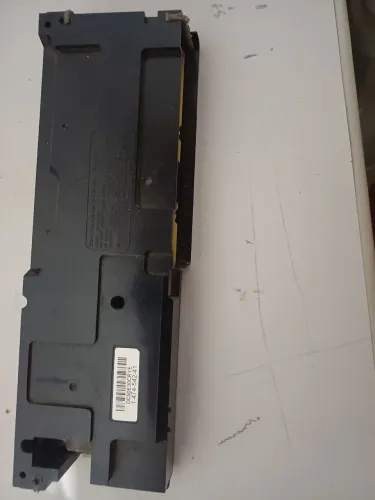 Fonte de PlayStation 4 funcionando