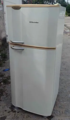 Geladeira Eletrolux