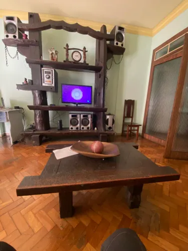 Armário sala madeira maciça rústica