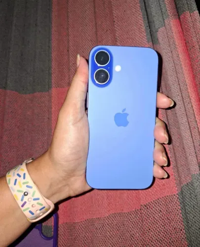 iPhone 16