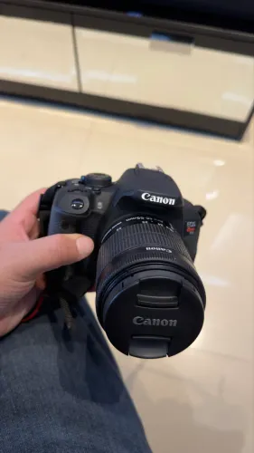 Máquina Fotográfica Canon