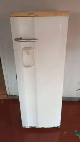 Vendo geladeira vtg 110
