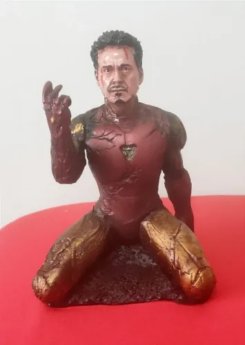 Action Figure Homem de Ferro em Resina - Estátua Colecionável