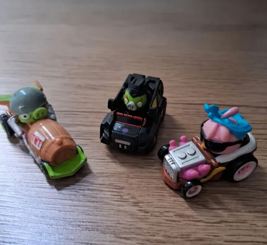 Angry Birds Telepods e Transformers - valor a partir de 40,00