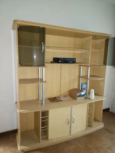 conjunto de móveis de madeira marfim (ou carvalho claro )