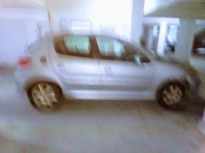 Peugeot 207 XR 1.4 Flex 8V 5P 2011