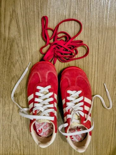 Tenis adidas
