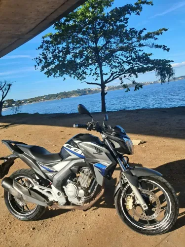 CB 250F Twister CBS - Aceito Troca