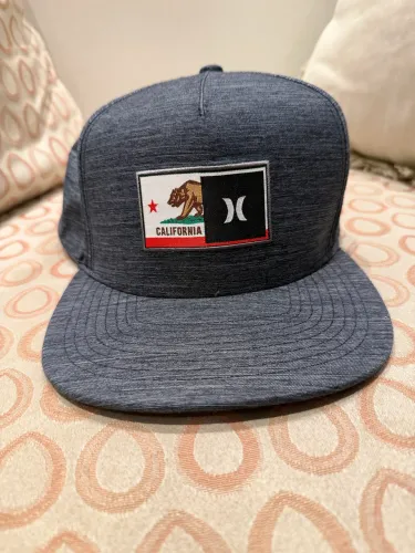 Boné Hurley nike dri fit cinza