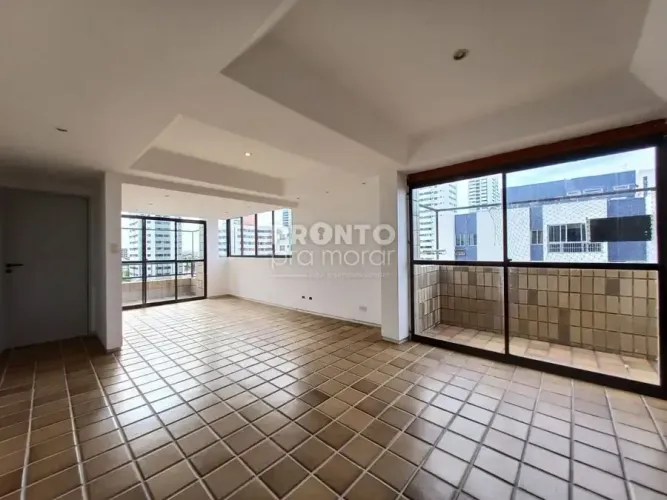 Imóvel para venda possui 161 metros quadrados com 3 quartos