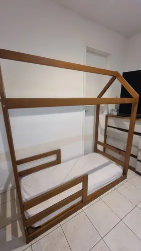 Cama montesoriana