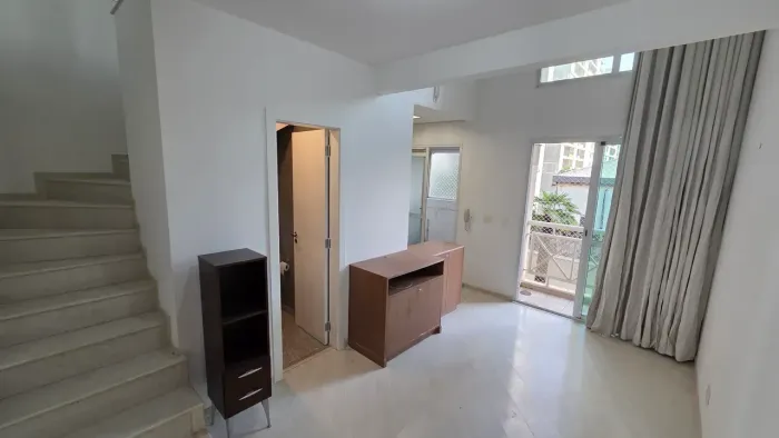 Duplex para alugar no Paraíso 50 m², 1 quarto (ste) lavabo e 1 garagem.