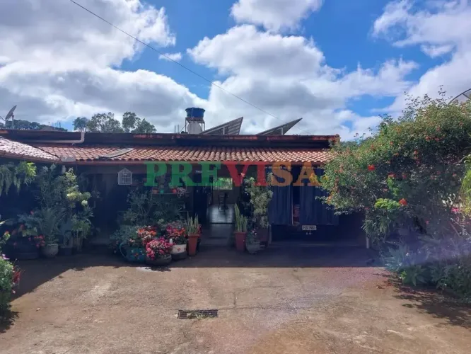 Fazenda / Sítios / Chácaras com 5 quartos à venda em Entre Rios De Minas