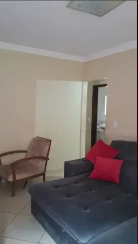 MARIAH IMÓVEIS VENDE EXCELENTE CASA AGEO NO SETOR SUL DO GAMA COM ESPAÇO AMPLO