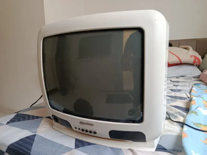 TV de Tubo 14 excelente para jogos retro