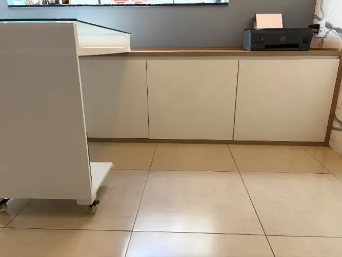 Balcão em MDF Amadeirado com Mesa Deslizante - Conjunto de Marcenaria