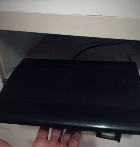 PS3 (VENDO OU TROCO POR IPHONE)