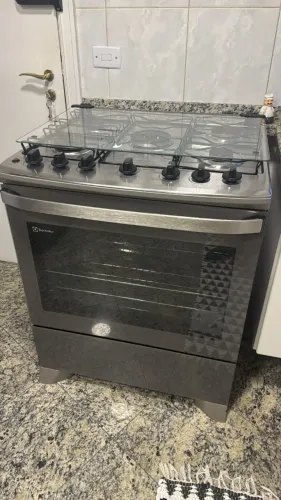 Fogão 5 bocas Electrolux Cinza Experience com Mesa Inox, Timer e Tripla Chama (FE5TC) - Bi