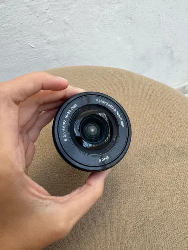 Lente Sony 16-50mm f/3.5-5.6 Oss E Mount (Lente do kit Sony ZVE 