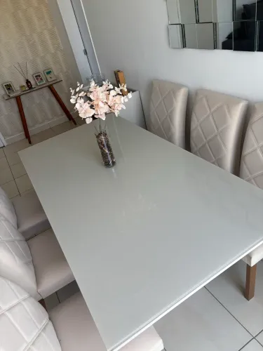 Vendo mesa semi-nova 6 lugares
