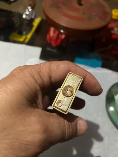 Isqueiro modelo S.T. Dupont Ligne 1 ou Ligne 2 vintage.