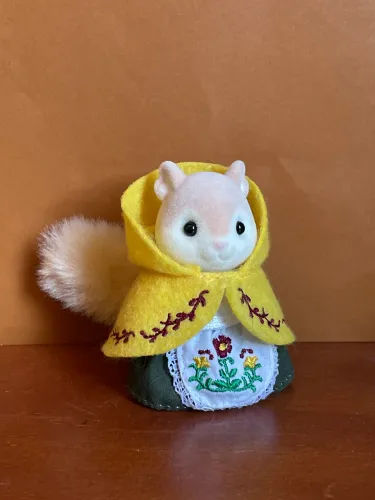 Sylvanian Families Esquilo Irmã mais velha
