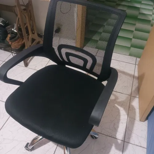 Vendo cadeira giratória