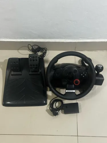 Volante Logitech GT Force 900? câmbio e pedal