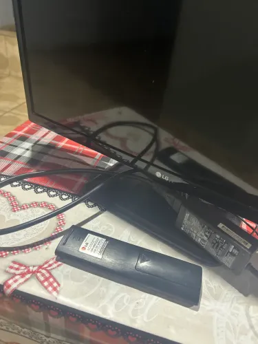 TV Monitor LG 24 Polegadas