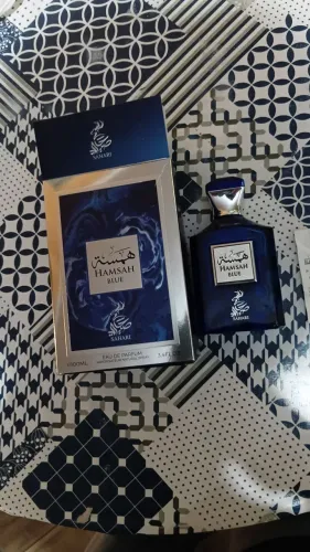 Perfume árabe novo (hamsah blue)leia a descrição