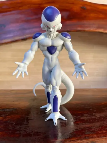 Action Figure Dragon Ball - Freeza Solid Edge Banpresto Bandai Com Caixa