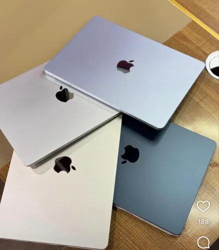 M3 MACBOOK AIR ( 13inch ) 24 RAM 512 SSD 