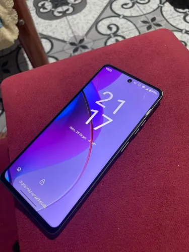 Motog75 256 gb troco com pessoas de Osasco redmi ou Samsung