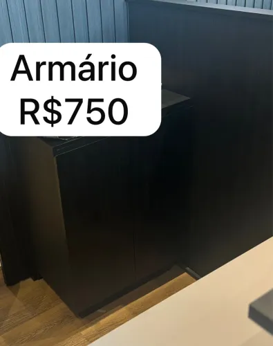 Vendo armário 