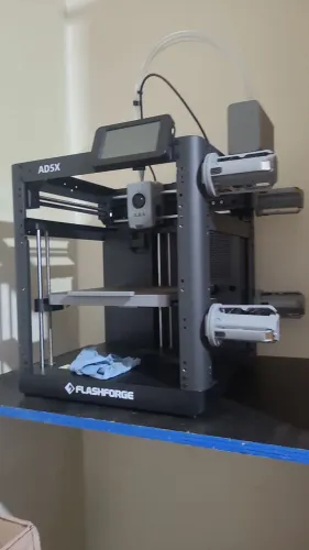 FLASHFORGE AD5X POUCO MAIS DE 500 horas de uso.