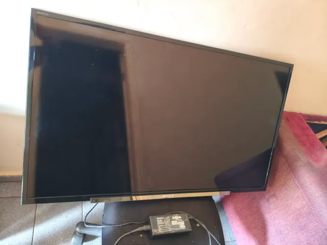 TV Sony 42 polegadas em ótima condições de uso ( não é Smart mas tem entrada Lan)